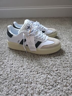 Adidas NWT Samba Vintage White with Black And Gold Stripes And Beige Suede